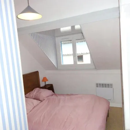 Apartament D'une Avec Vue Sur La Ville Jardin Clos Et Wifi A
